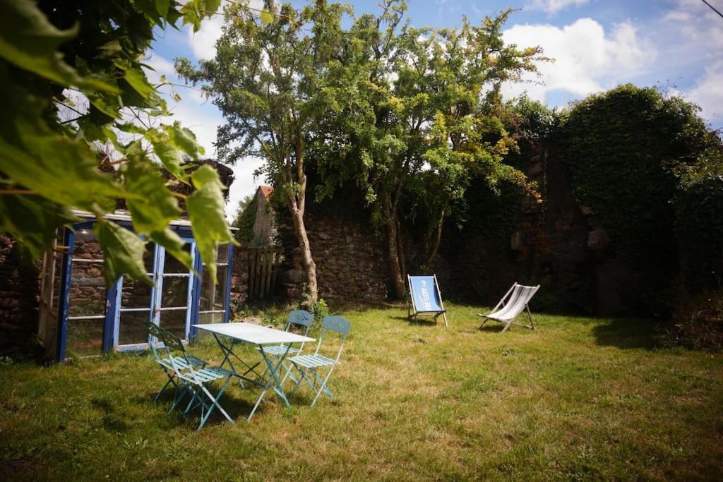 Belle Maison De Campagne Hénon Eksteriør billede